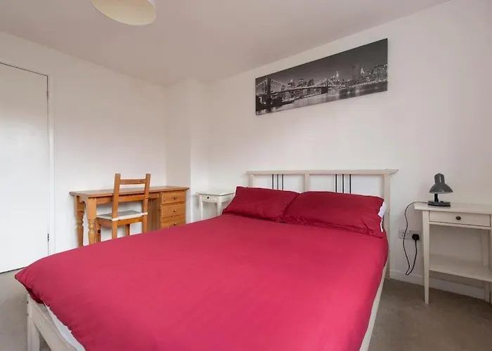 Lovely 2-Bed 15 Minutes To Central London
